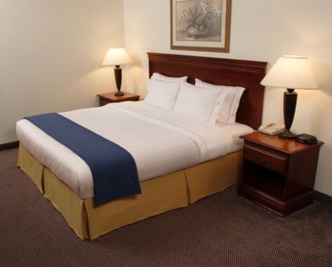 Holiday Inn Express & Suites New Liskeard Стая снимка