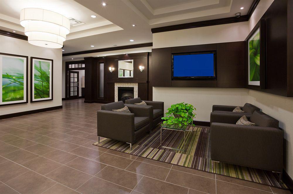 Holiday Inn Express & Suites New Liskeard Интериор снимка